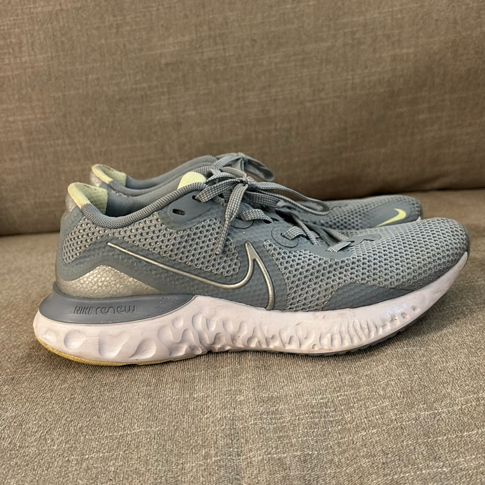 Nike renew